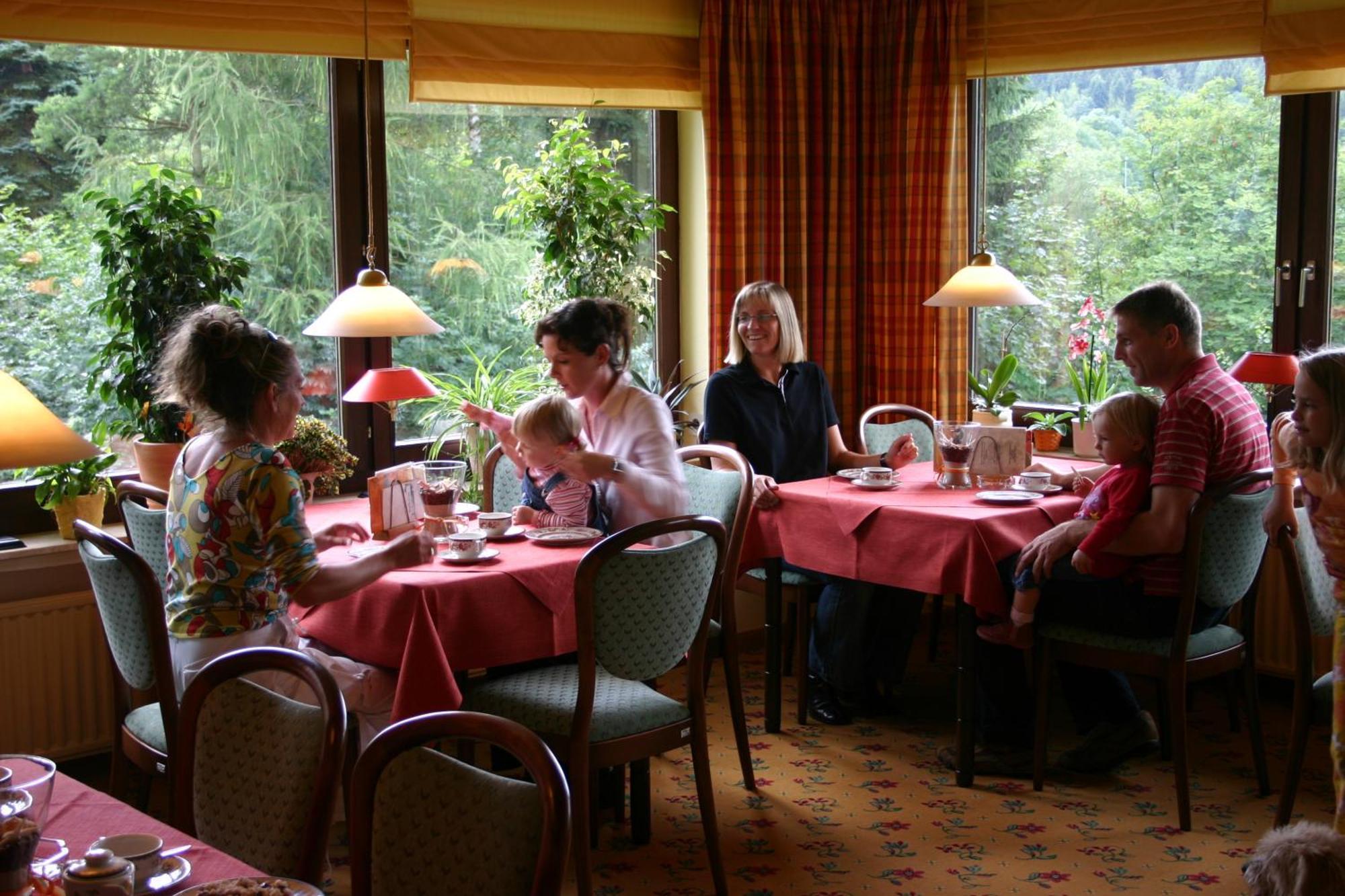 Cafe-Pension Waldesruh Виллинген Экстерьер фото