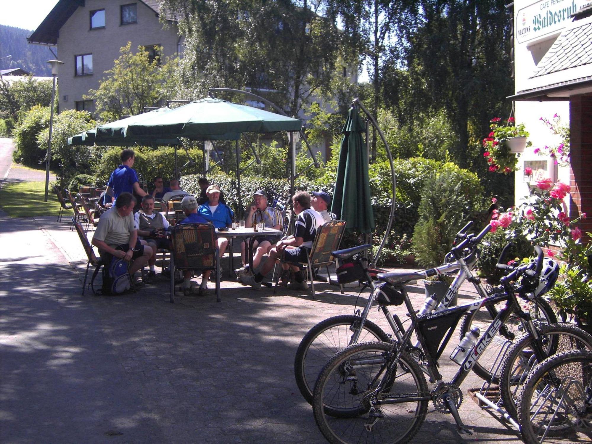 Cafe-Pension Waldesruh Виллинген Экстерьер фото