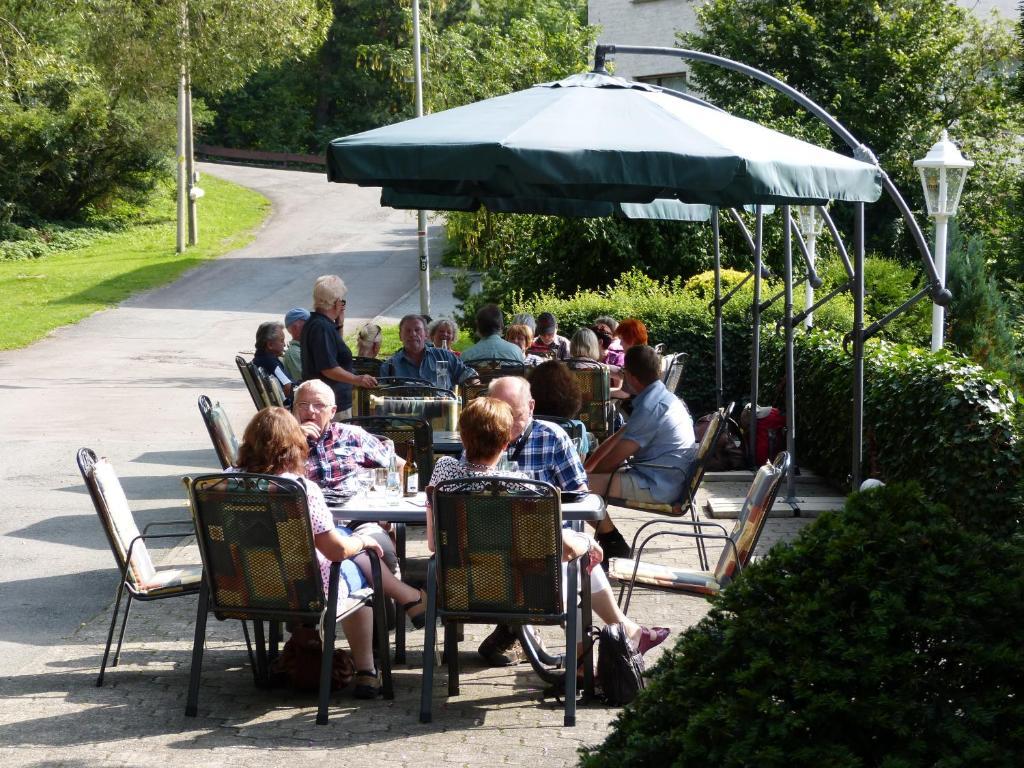 Cafe-Pension Waldesruh Виллинген Экстерьер фото